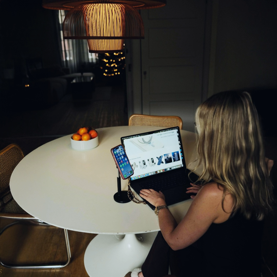 Miracase Desk – MagSafe Magnetische Telefoonstandaard